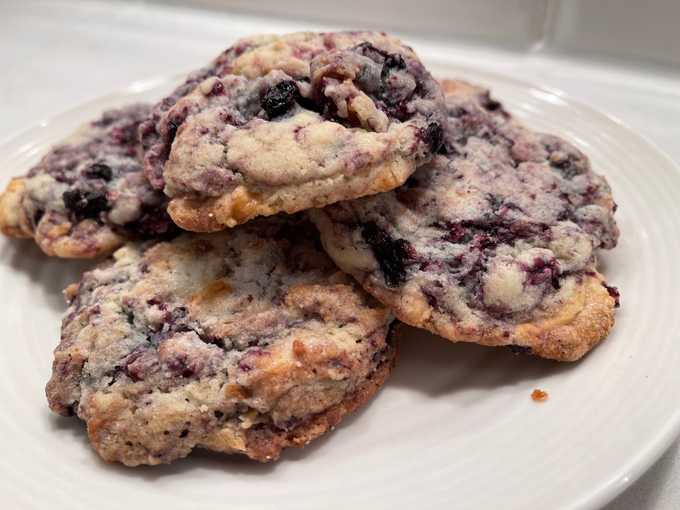 lemon-blueberry-piecooken-1.jpeg